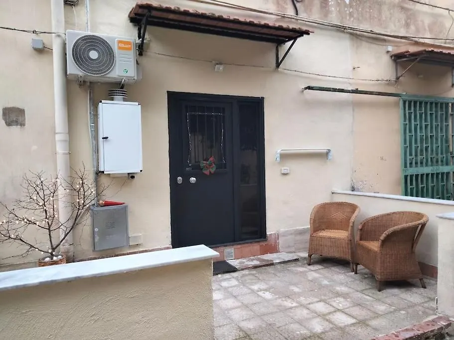 Il Giglio Di Capodimonte Apartment Naples Italy