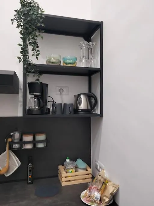 Il Giglio Di Capodimonte Apartment Naples 0*,  Italy